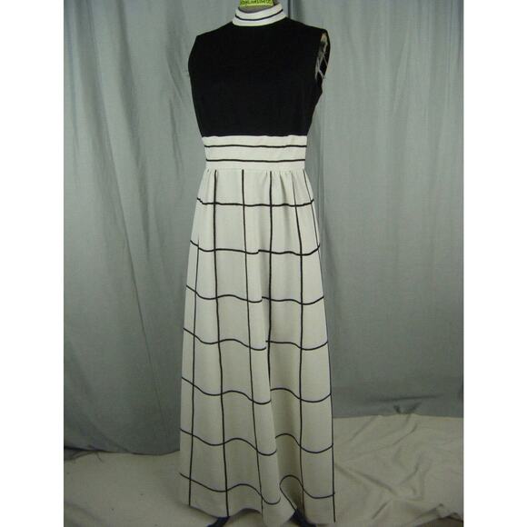 1960’s Black and White, Empire Waist, A-Line Dress - Picture 1 of 6